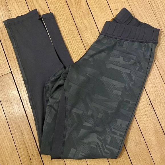 Womens Reebok Black Compression Leggings with Zip Ankles Tie Waist Sz Small EUC - Picture 1 of 9